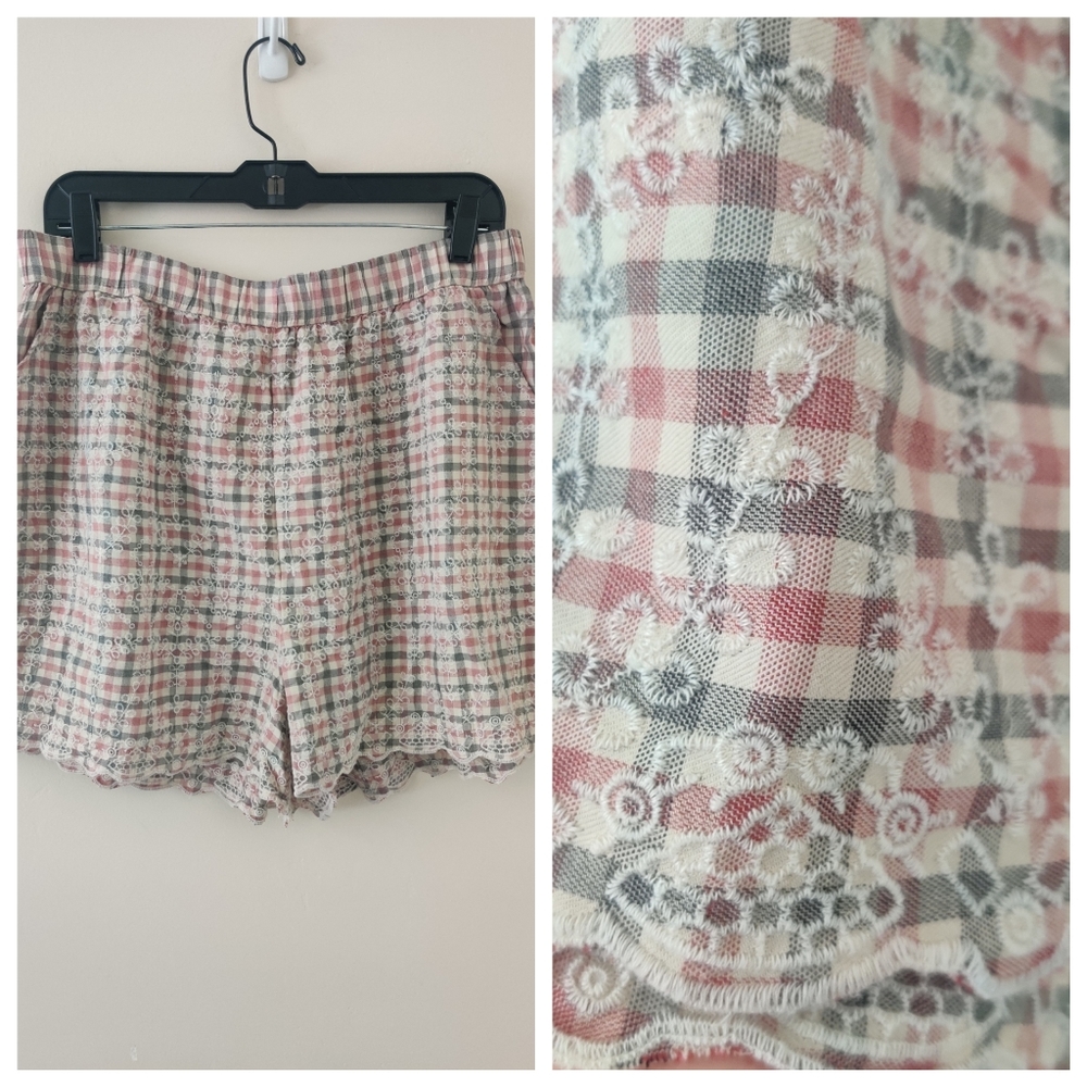 American Eagle Plaid Eyelet embroidered print Women's Dress Shorts